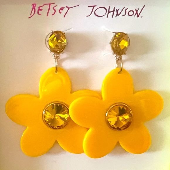 New Betsey Johnson Flower Drop Earrings - Picture 2 of 6